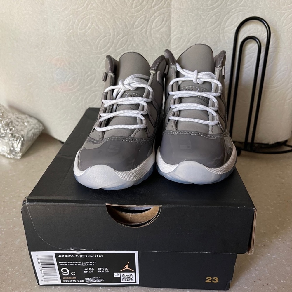 Jordan 11 “Cool Grey” sz 9c toddler